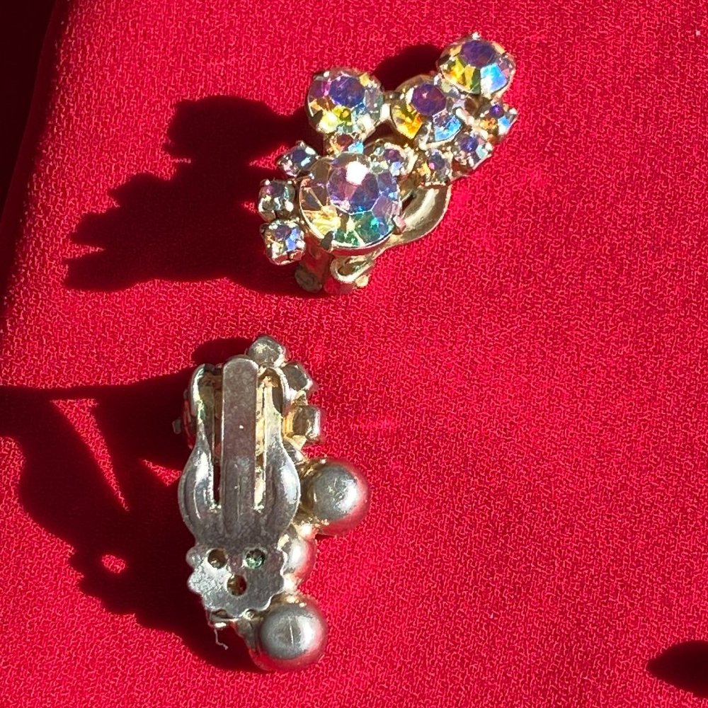 Vintage Aurora Borealis Choker Necklace & Earrings set - Picture 4 of 14